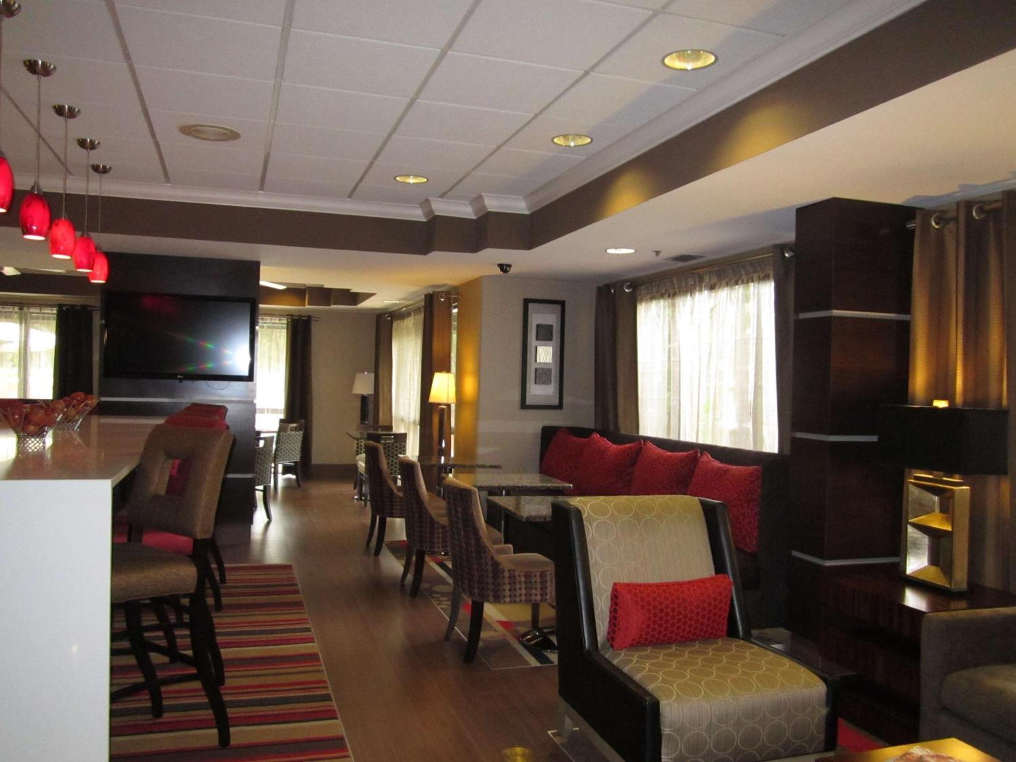 Hampton Inn Fort Myers-Airport & I-75 Restaurant photo