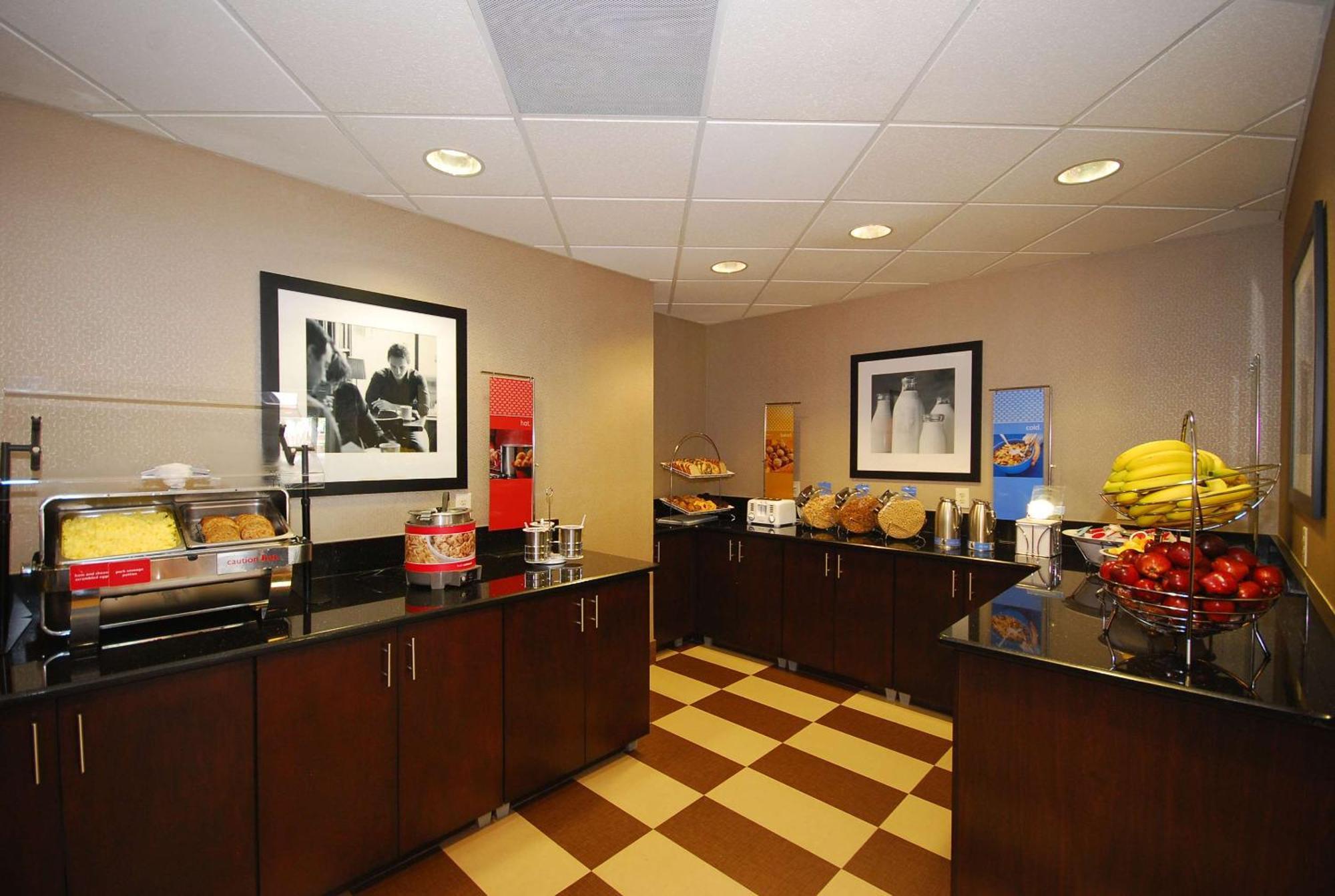 Hampton Inn Fort Myers-Airport & I-75 Restaurant photo